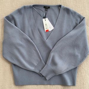 Puff sleeve v neck sweater